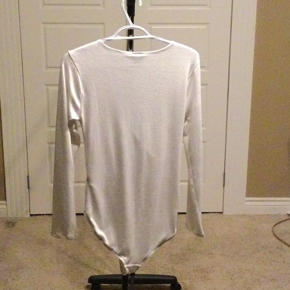 Joe Fresh Bodysuit - Picture 3 of 3